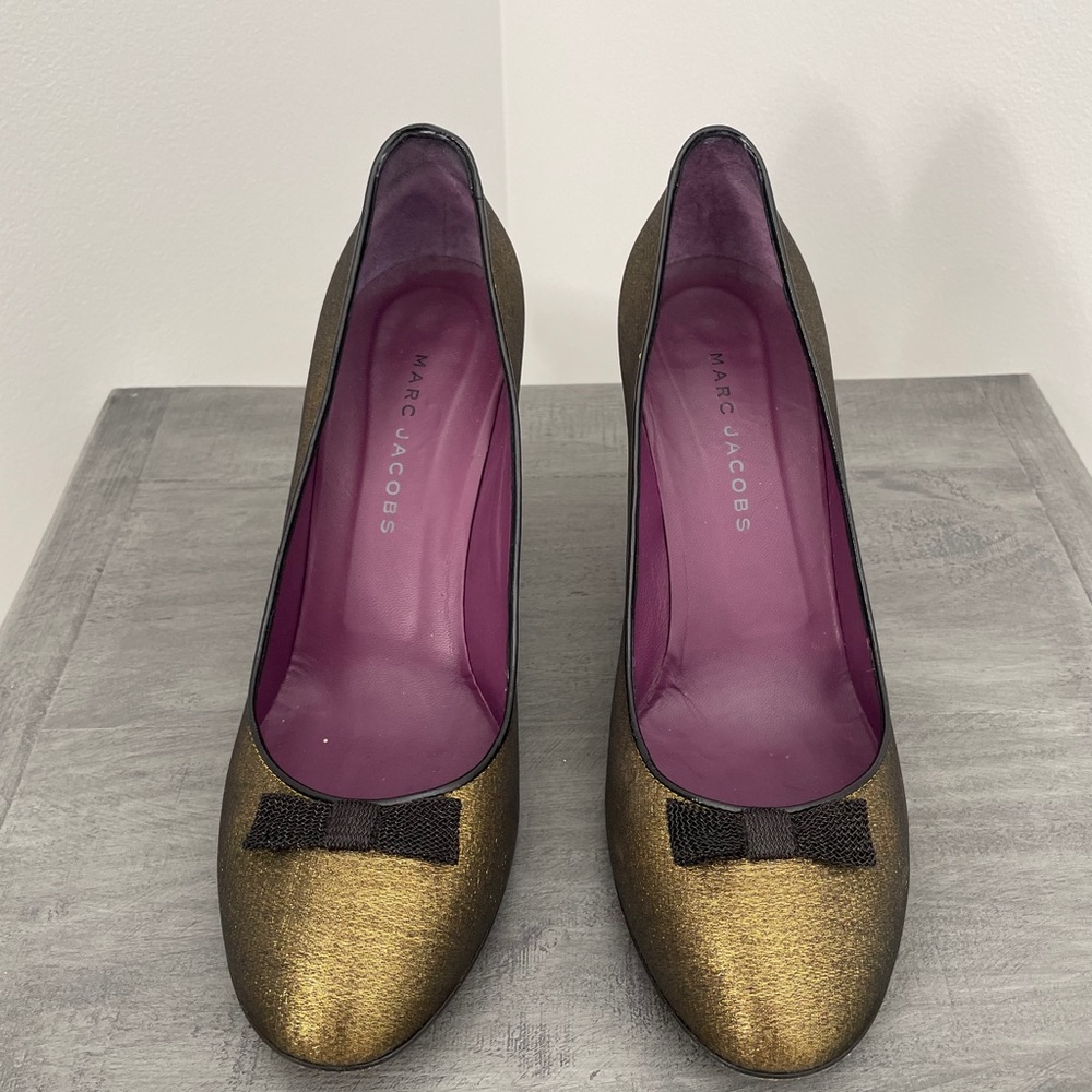 Marc Jacobs Retro Style Pumps Size 9 1/2